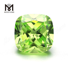 Precio de fábrica Corte de cojín suelto 10 x 10 mm Color verde manzana Piedra de circonita cúbica