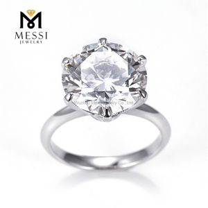 Anillo de diamantes cultivados en laboratorio más grande con solitario de oro blanco y diamantes sintéticos de 13 mm y 8 quilates de gran tamaño 
